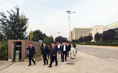 團(tuán)市委、市貿(mào)促會(huì)、市青企協(xié)一行到工投集團(tuán)涇河產(chǎn)業(yè)園考察交流